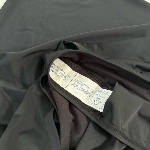 NWT Island Escape Plus Size Solid Swim Skirt Black Thigh Minimizer Size 16W - Picture 8 of 12